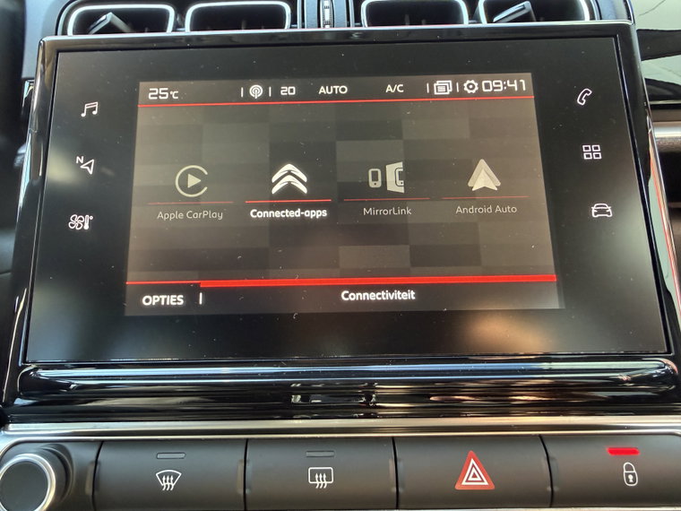 Vehicle Image 22