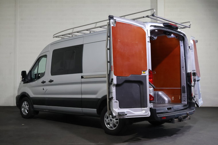 Vehicle Image 13