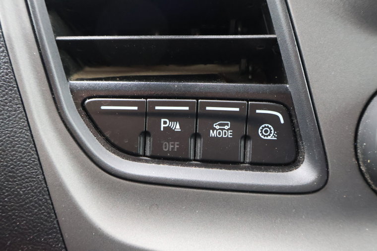 Vehicle Image 34