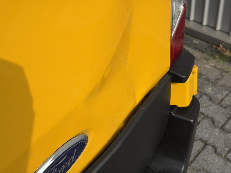 Vehicle Image 33