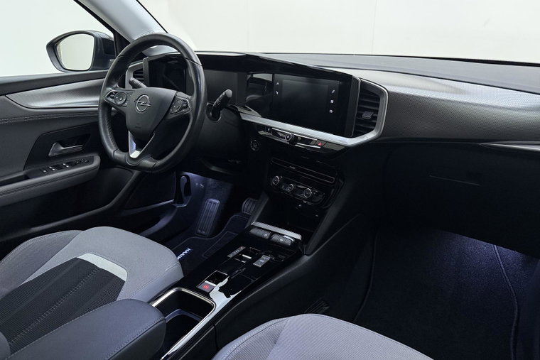 Vehicle Image 17