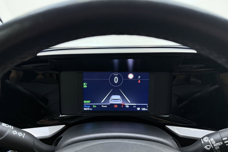 Vehicle Image 30