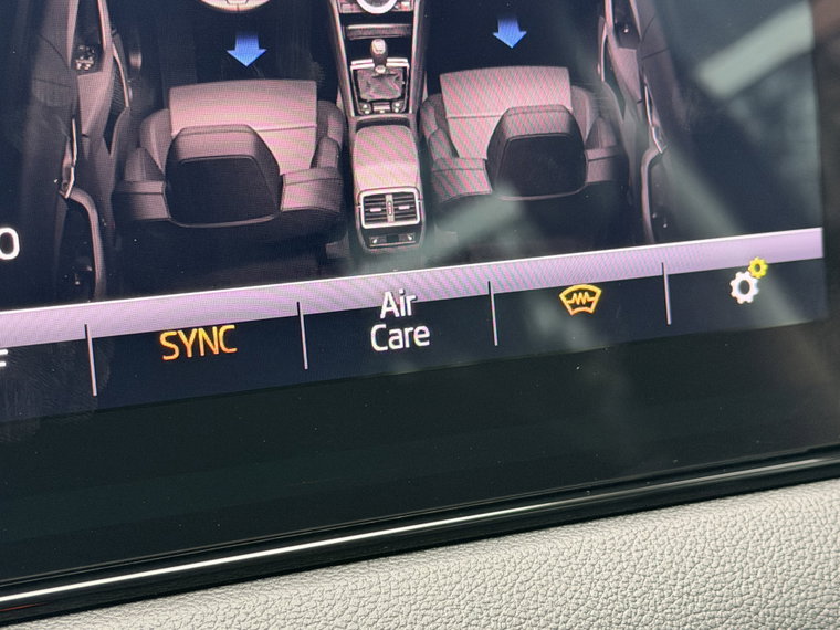 Vehicle Image 33
