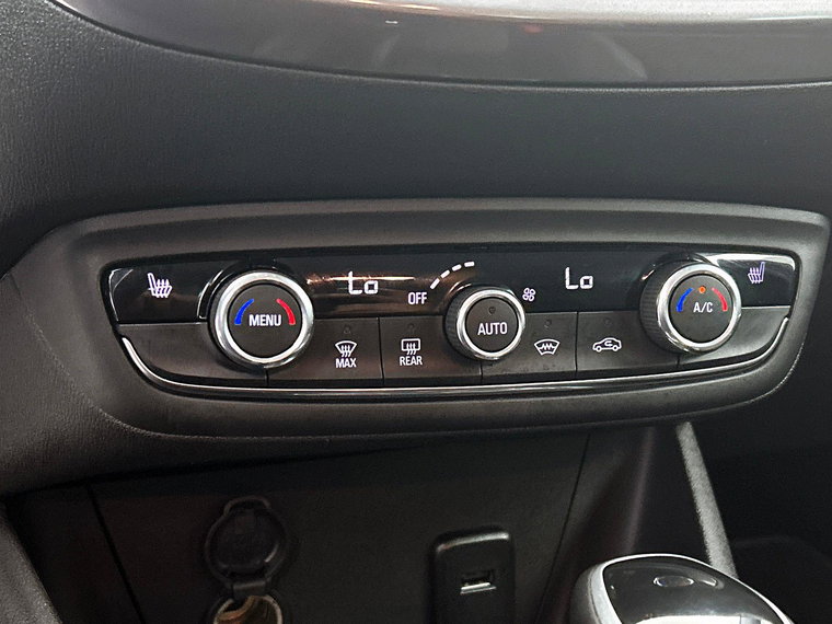 Vehicle Image 17