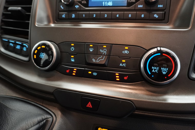 Vehicle Image 13