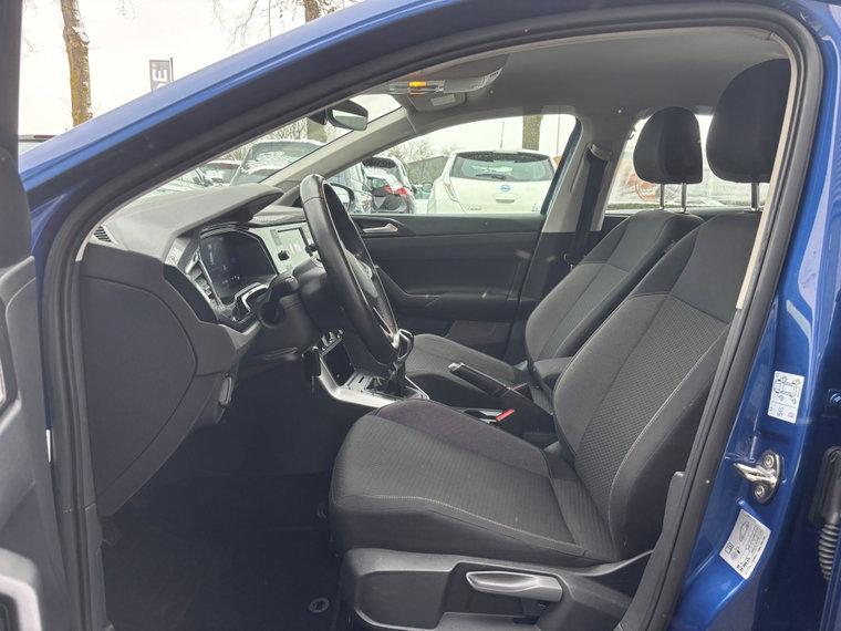 Vehicle Image 19