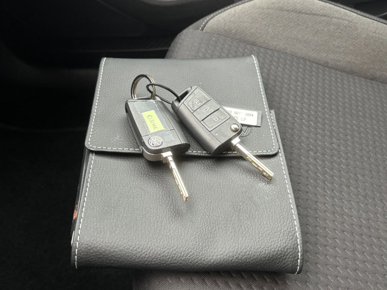 Vehicle Image 26
