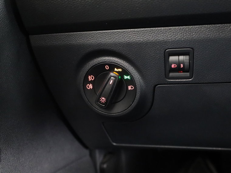 Vehicle Image 26