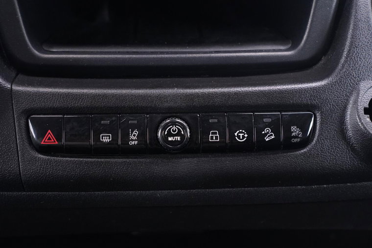 Vehicle Image 33