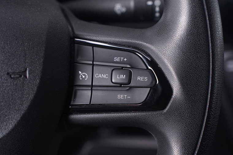 Vehicle Image 35