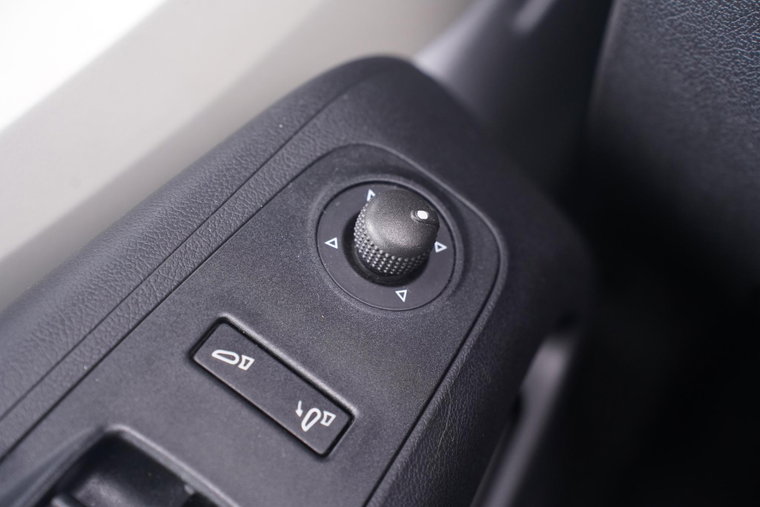 Vehicle Image 37