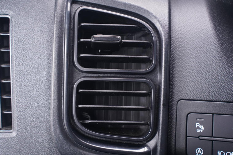 Vehicle Image 39