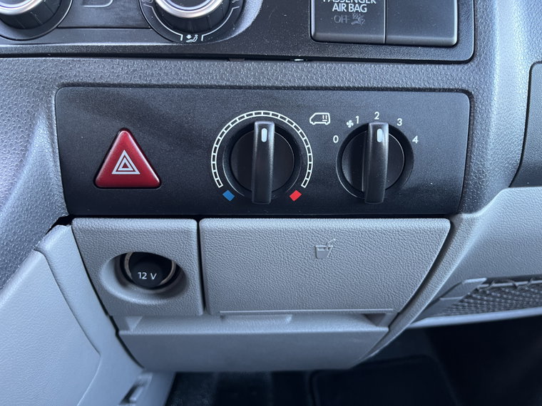 Vehicle Image 28