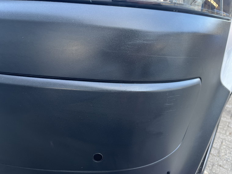 Vehicle Image 35