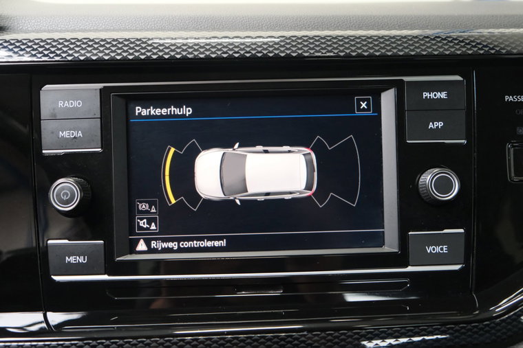 Vehicle Image 19