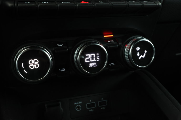 Vehicle Image 28
