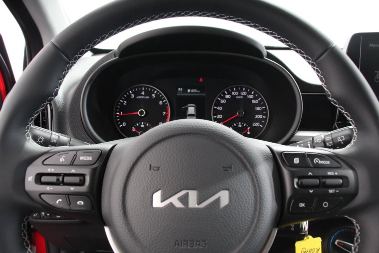 Vehicle Image 18
