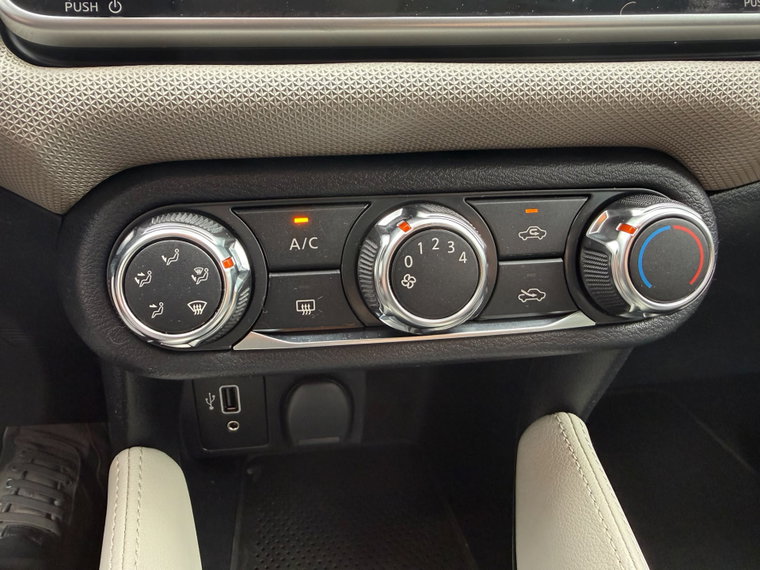 Vehicle Image 33