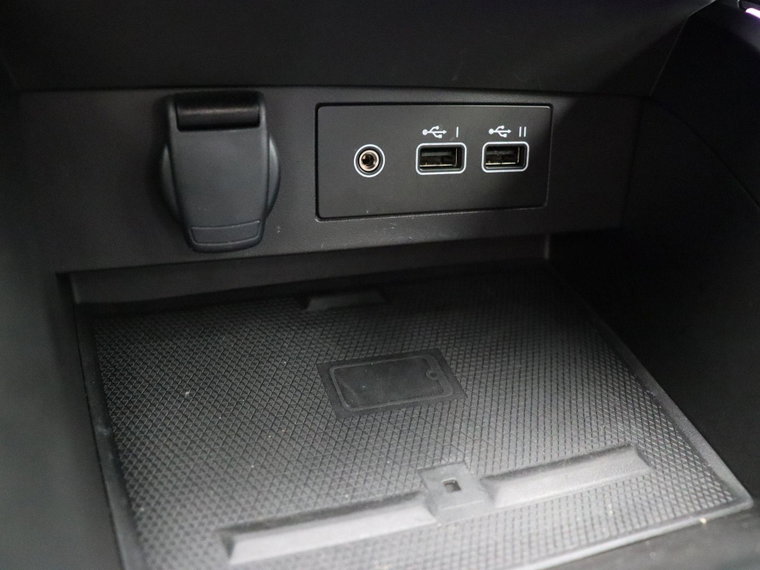 Vehicle Image 26