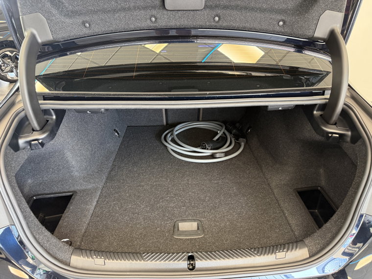 Vehicle Image 39