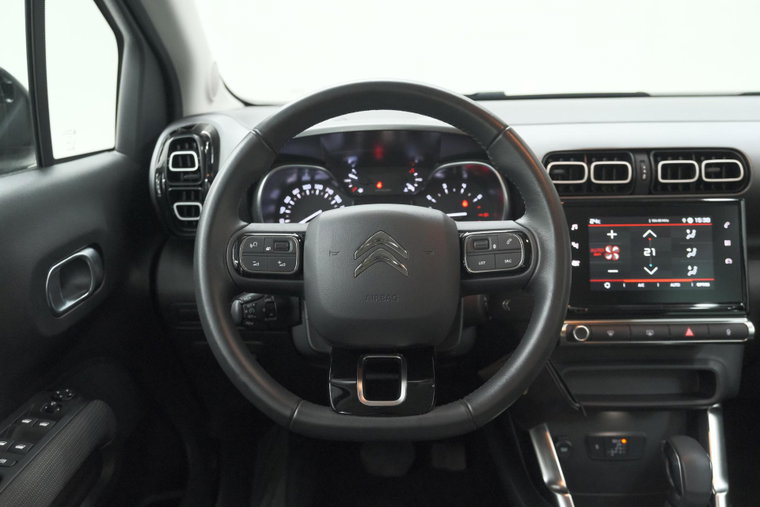 Vehicle Image 26