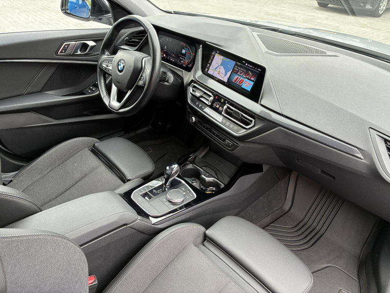 Vehicle Image 39