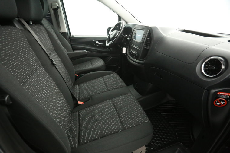 Vehicle Image 26