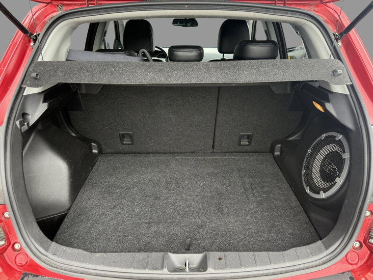 Vehicle Image 13