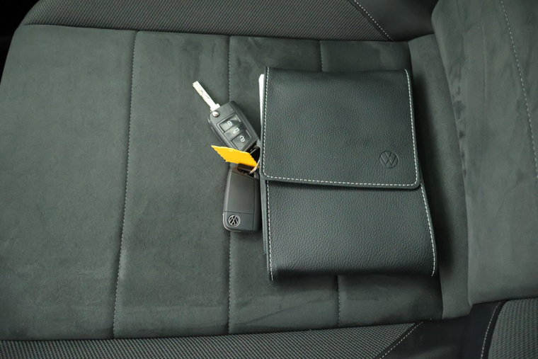 Vehicle Image 38
