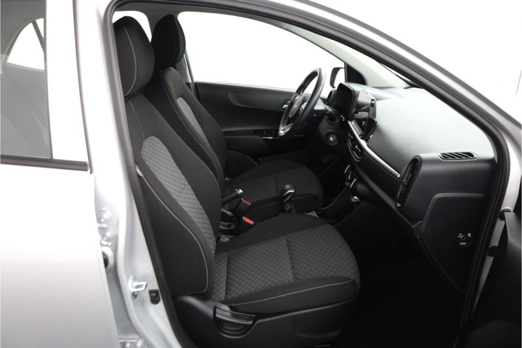 Vehicle Image 35