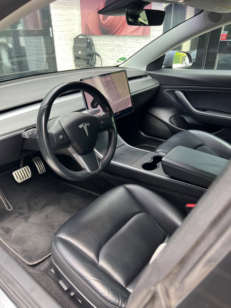Vehicle Image 19