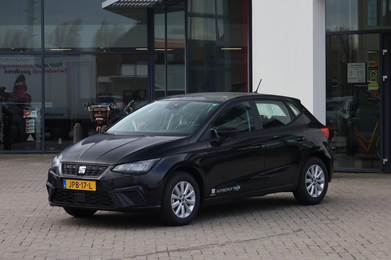 Vehicle Image 32
