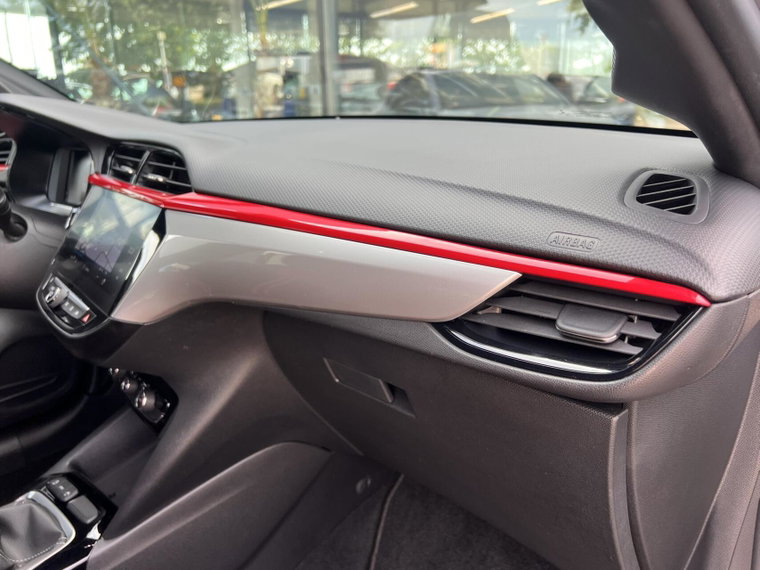 Vehicle Image 35
