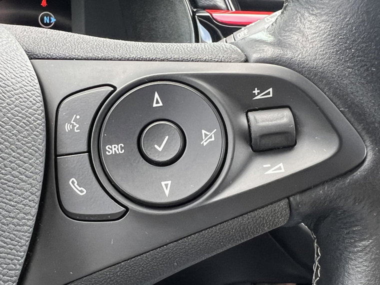 Vehicle Image 38