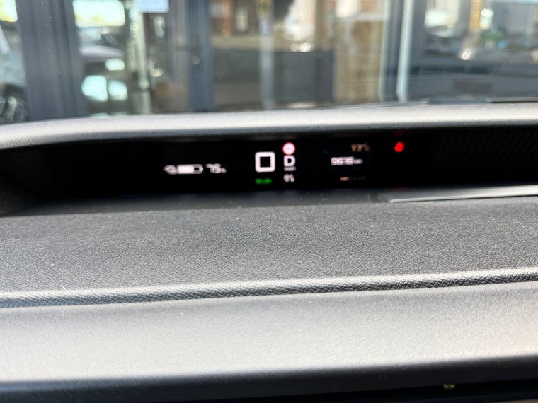 Vehicle Image 29