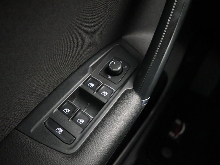 Vehicle Image 41