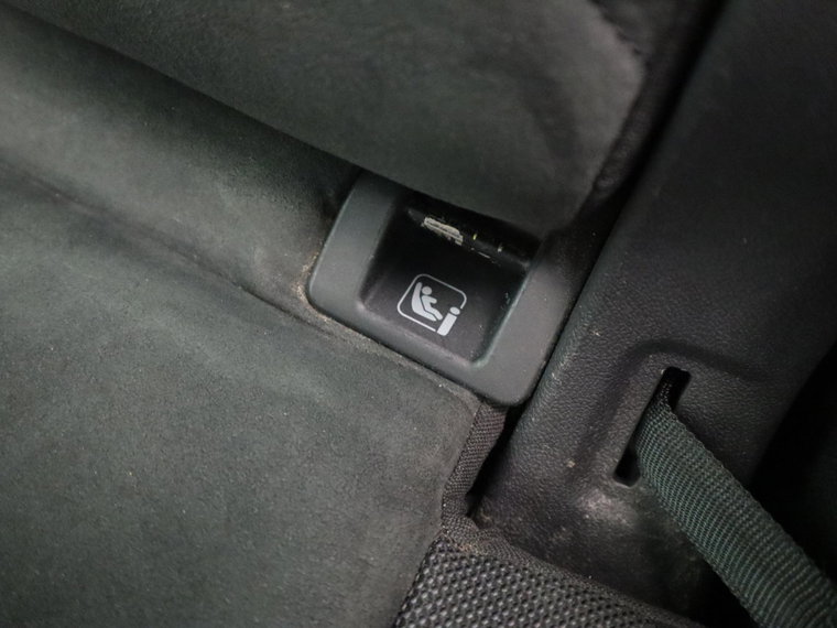 Vehicle Image 43
