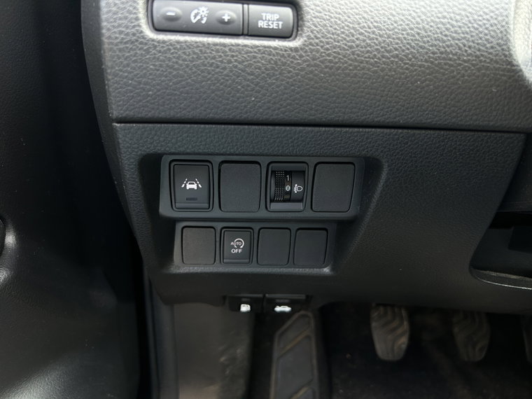 Vehicle Image 33