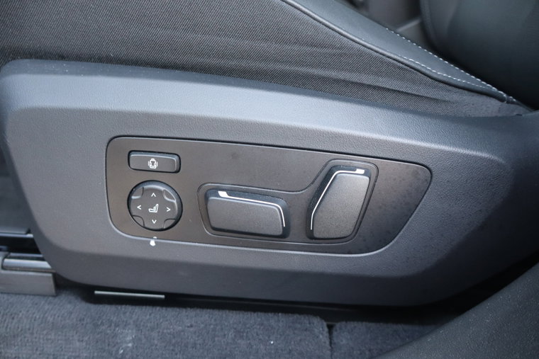 Vehicle Image 27
