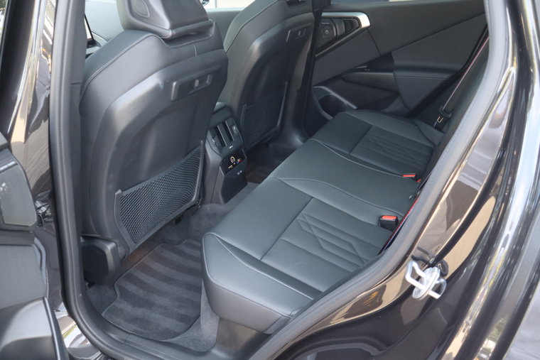 Vehicle Image 41