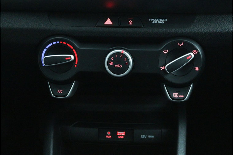 Vehicle Image 27