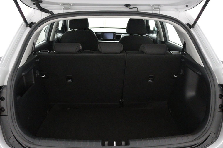 Vehicle Image 32
