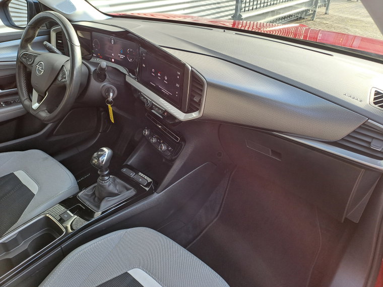 Vehicle Image 15