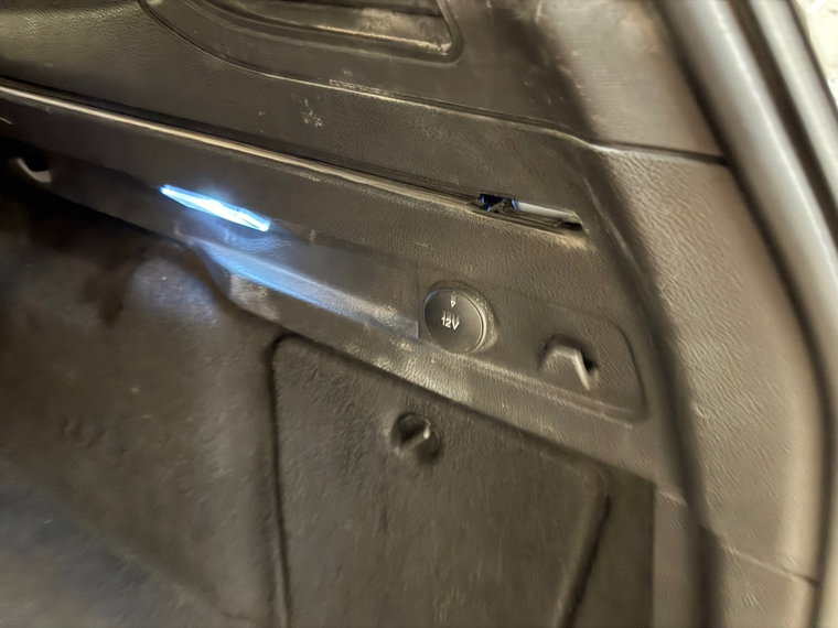 Vehicle Image 37