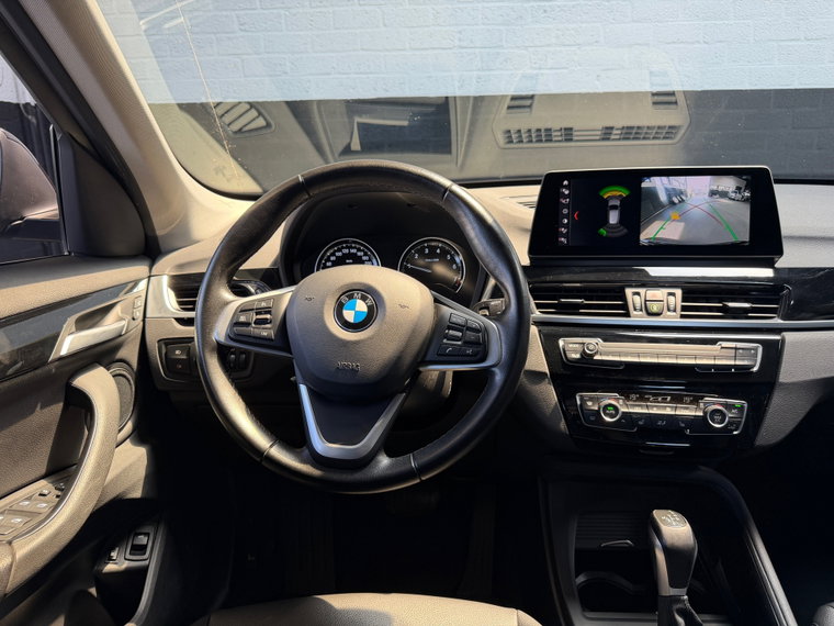 Vehicle Image 37