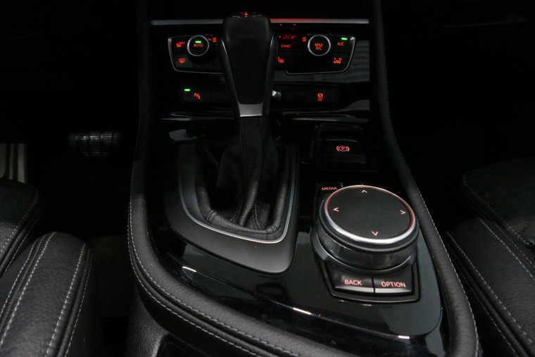 Vehicle Image 27