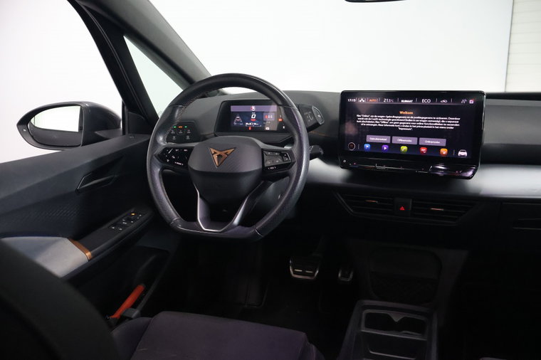 Vehicle Image 24