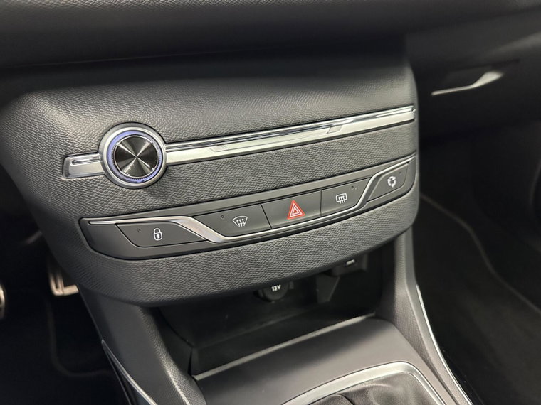 Vehicle Image 38