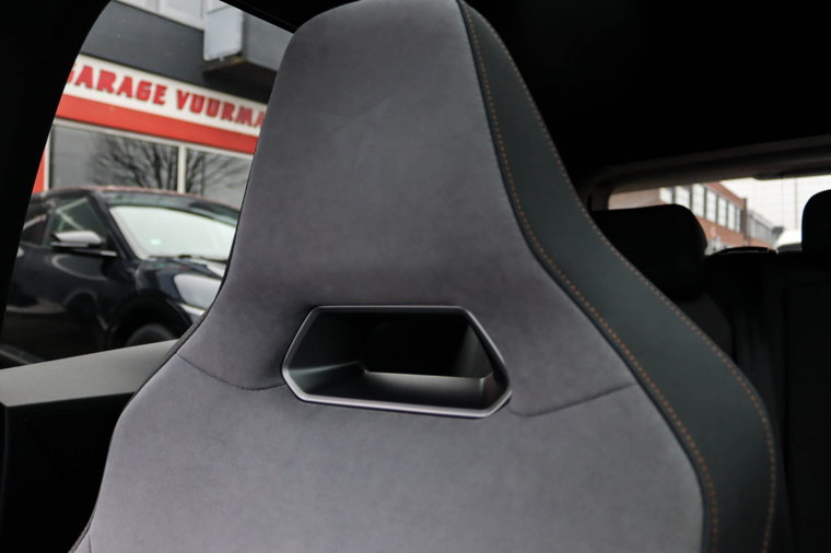 Vehicle Image 26
