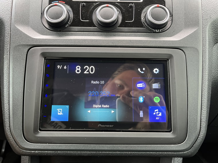 Vehicle Image 38